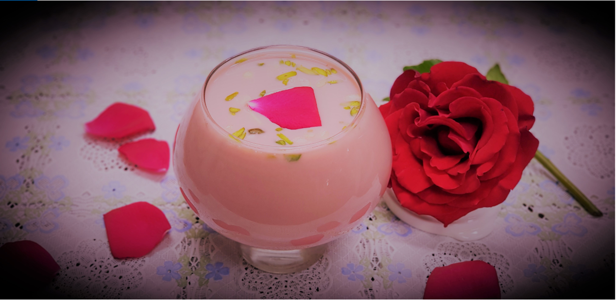 Kashmiri Noon Tea (Pink Tea) / Namkeen Chai
